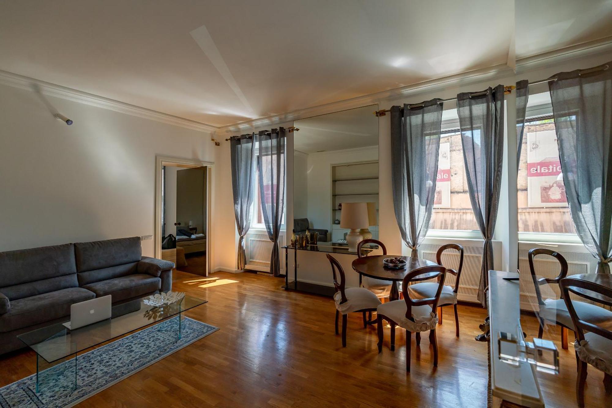 Casa Crispi 33 Rome